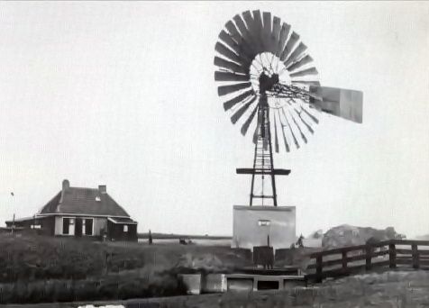 Amerikaanse windmotor in de Oosterbierumerpolder