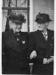 OB-00059 | Oosterbierum: Fokje de Vries - Dokter en vrouw Meina